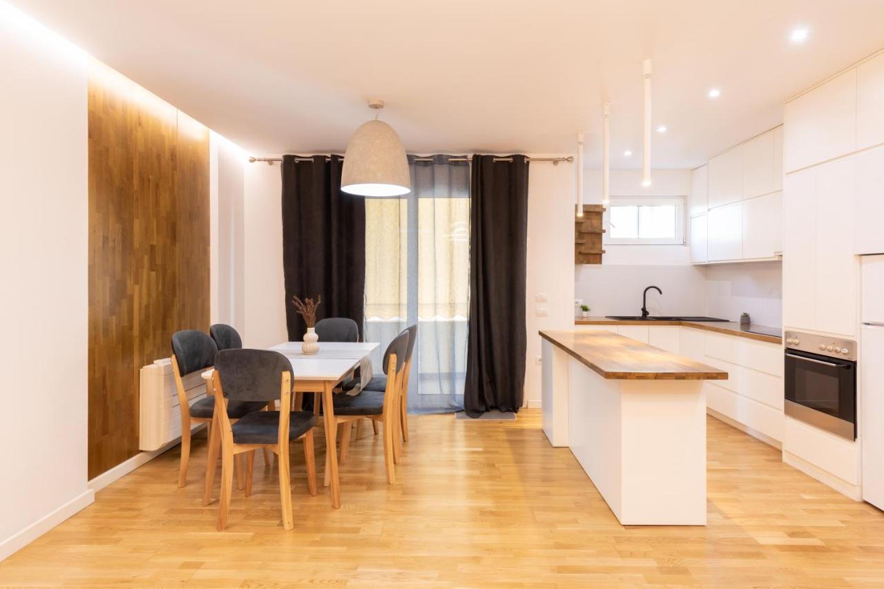 Exclusive 2 Bedrooms Apartment Tirana Zewnętrze zdjęcie