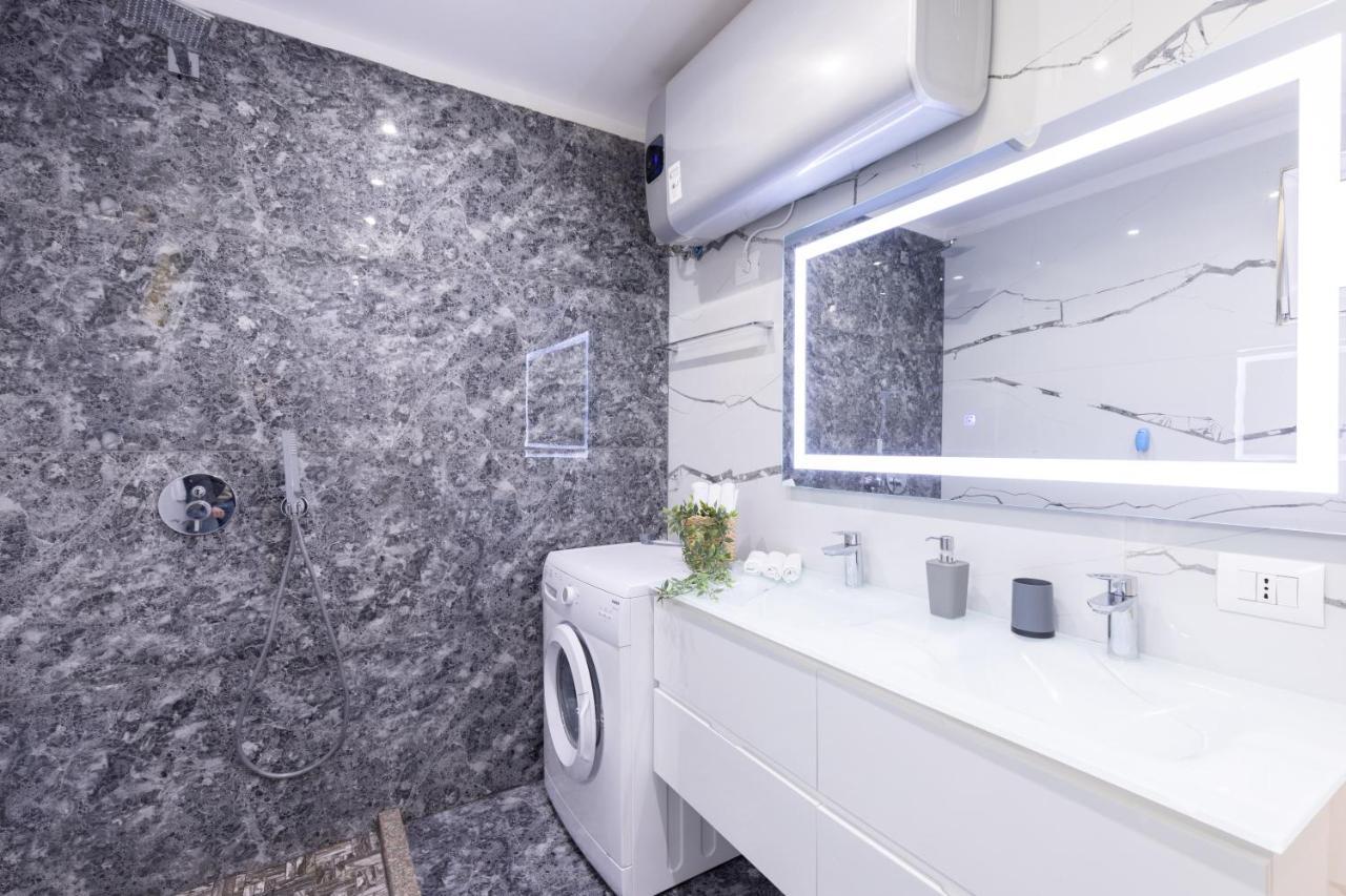 Exclusive 2 Bedrooms Apartment Tirana Zewnętrze zdjęcie