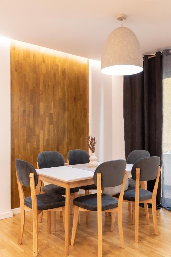Exclusive 2 Bedrooms Apartment Tirana Zewnętrze zdjęcie