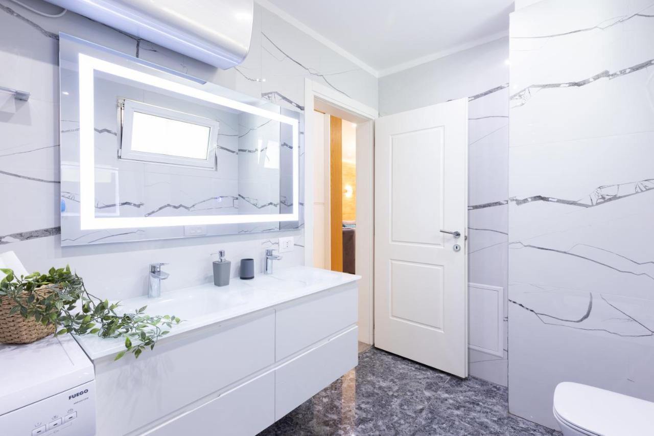 Exclusive 2 Bedrooms Apartment Tirana Zewnętrze zdjęcie