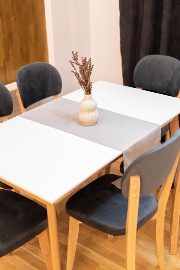 Exclusive 2 Bedrooms Apartment Tirana Zewnętrze zdjęcie