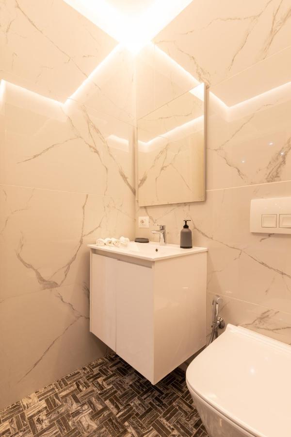 Exclusive 2 Bedrooms Apartment Tirana Zewnętrze zdjęcie
